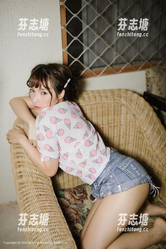 BoLoli菠萝社 - 修女不只是祈祷，猫九酱Sakura的神秘套图下载中！