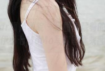 MFStar模范学院 – 原图里藏着的女王传说，伊小七MoMo写真等你来翻阅！