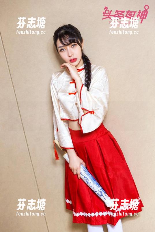 TouTiao头条女神-杨曼妮 TouTiao头条女神 - 融合力量与幽默,杨曼妮的体操服私拍资源等你来领略!