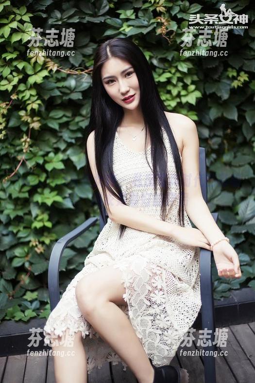 TouTiao头条女神-高萌萌 TouTiao头条女神 - 私房写真时代的高萌萌:内衣是最好的伴侣