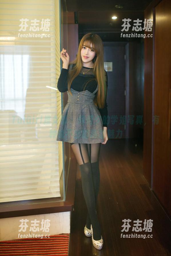 TuiGirl推女郎-何何夕 TuiGirl推女郎 - 何何夕的学姐写真,有种说不出的高清魅力