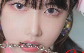 图片版的Uhye(이유혜)私拍，发现DeepmoreOffice里的秘密角落！