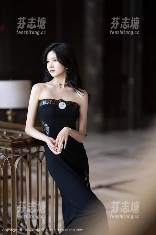 XIAOYU语画界-小海臀Rena XIAOYU语画界 - 图库精选:小海臀Rena与女王的幽默碰撞升级!