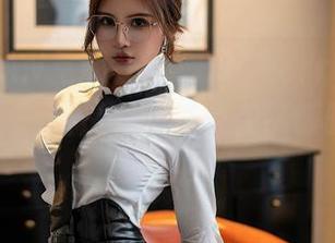 XINGYAN星颜社 – 晨晨Cherry奶牛写真全集——这是唯一值得在午饭时间看的奶牛！
