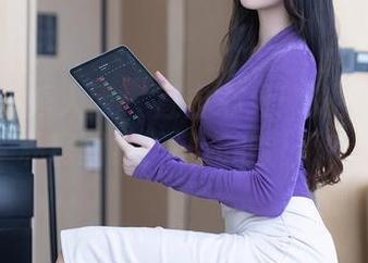 Xiuren秀人网 – 直击心灵!刘钰儿女王私房图集,谁还敢说不?