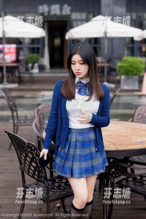 Xiuren秀人网-想做你的猫 Xiuren秀人网 - 制服风格“想做你的猫”:发现无圣光下的隐秘美图