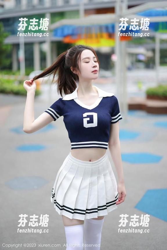 Xiuren秀人网-梦然同学 Xiuren秀人网 - 精选梦然同学奶牛图包,准备好感受那种‘悠哉’的氛围了吗?