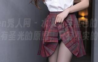 Xiuren秀人网 – 水水姐与黑色的邂逅:没有圣光的原图,只有真实的美