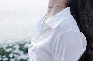 Xiuren秀人网 – 不得不说，金小依的‘秘书’形象太吸引了，这个图片合集看了让人脸红！
