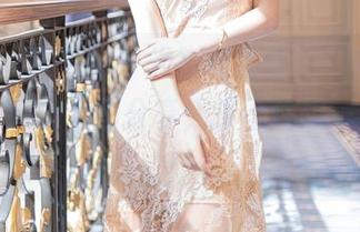 Xiuren秀人网 – 光脚的自信，“龙女sunny”裸足套图分享，禁不住想一看再看！