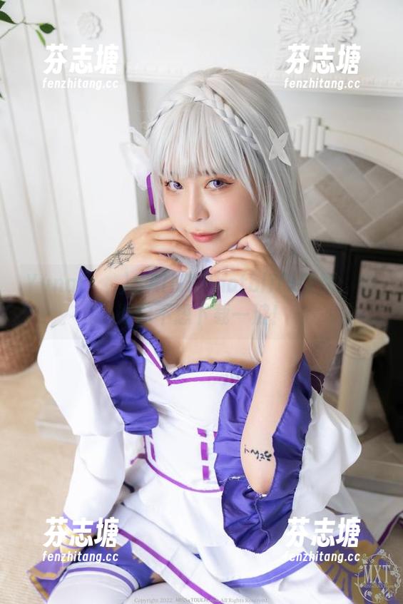 Yuna(윤아)SAINTPhotolife美图：别说你不想下载一波！