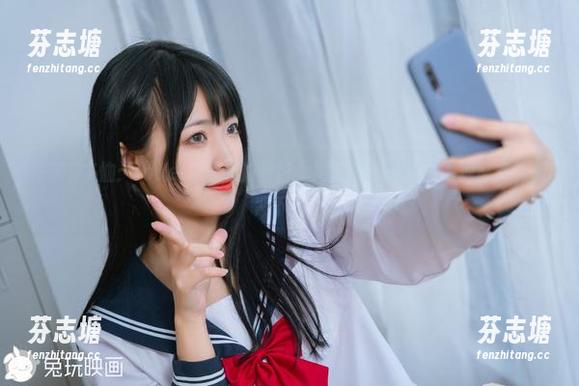 lovely呆玄 凌波穿T恤:lovely呆玄的图包,绝对是你的夏日清凉必备,赶紧下载!