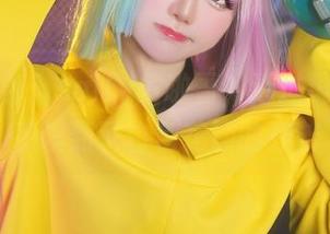 婚纱图包:sally多啦雪,透过镜头我似乎嗅到了白色花瓣的芬芳