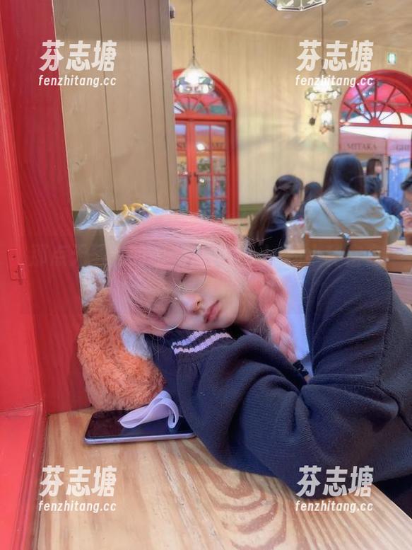 那点无圣光的瑜伽，Wendy的小秘密套图曝光
