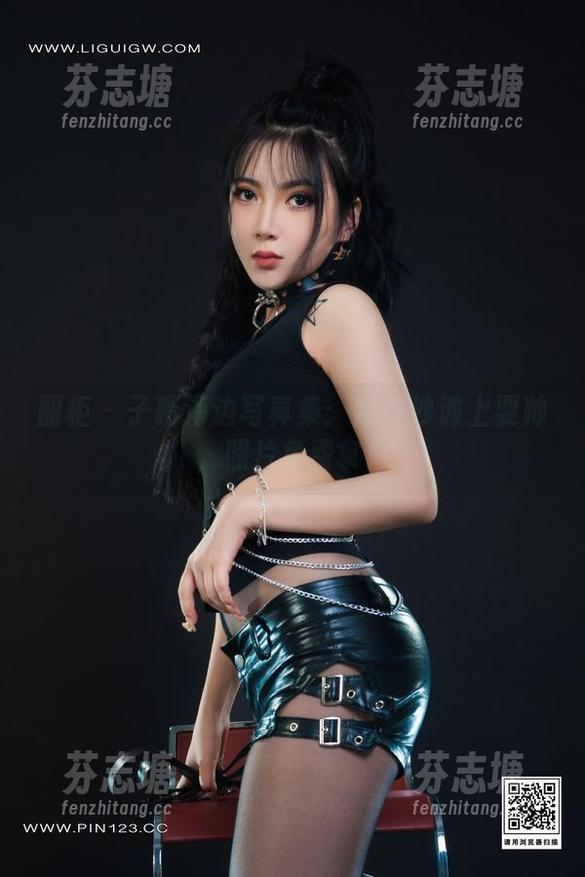 丽柜-子晴 丽柜 - 子晴海边写真集:她在沙滩上耍帅,照片免费拿!