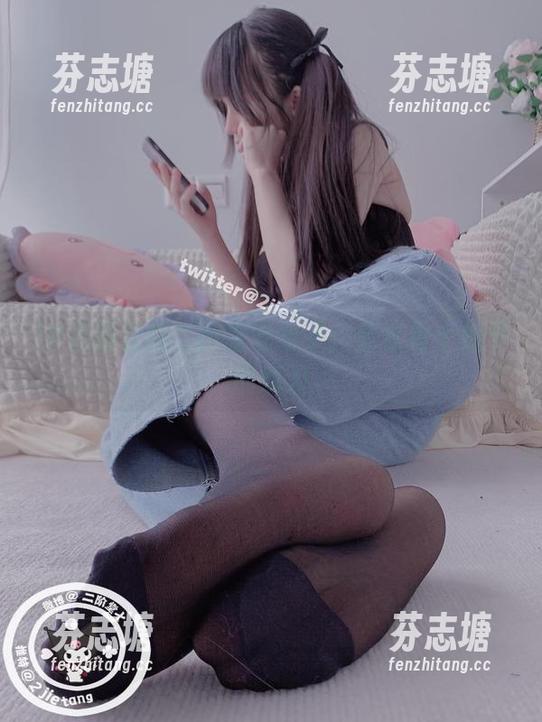 JK校服里的二阶堂宅绘子：分享每个细节的魔力