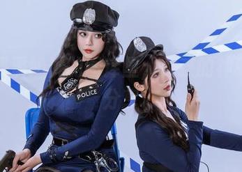 在云溪溪奶桃的图库里，女孩的神秘侧脸分享