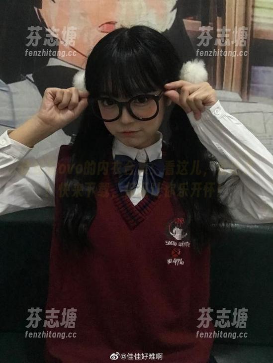 佳佳酱ovo 佳佳酱ovo的内衣合集:看这儿,看这儿!快来下载,保证让你乐开怀!