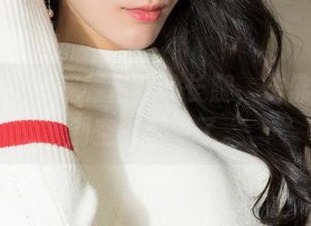 克拉女神 – 观看吕佳的长腿,仿佛能感受到空气都变了。