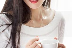 克拉女神 – 图包里藏着的熙妍御姐,轻松引爆你的神经!