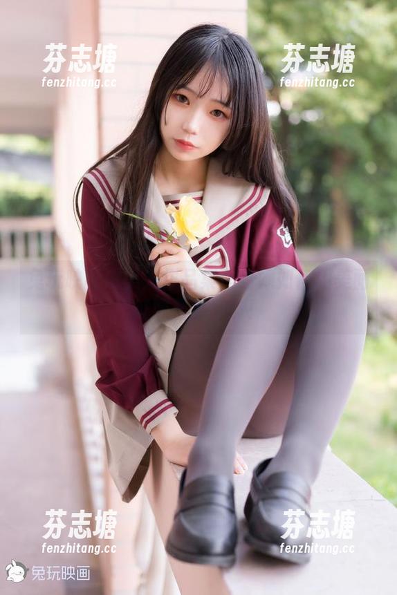 兔玩映画虞美人作品集：看她如何用美丽征服整个季节！