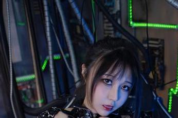 谁把咔喵KANEKO的教室变成了影视剧？赶紧来看她的写真套图，绝对让你LOL！