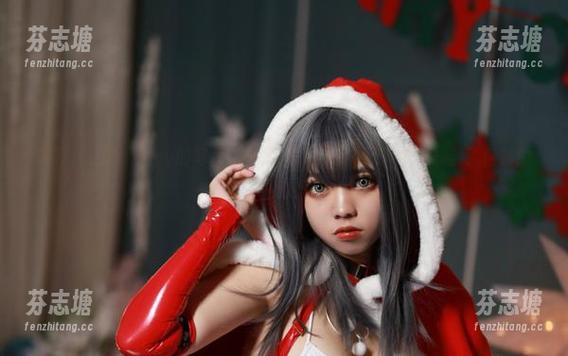 啊日日_Ganlory 啊日日_Ganlory的写真:在吊挂式后辈的风格中,找到了隐藏的魅力。