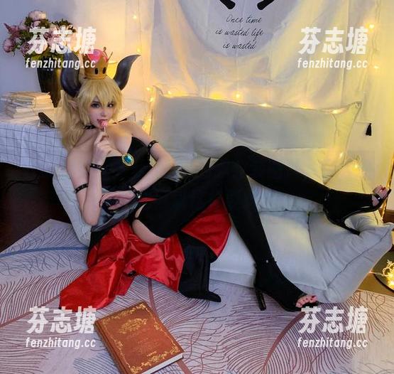 在下萝莉控ii 在线欣赏在下萝莉控ii的职业装图片,白领职场也可以这样耍帅!