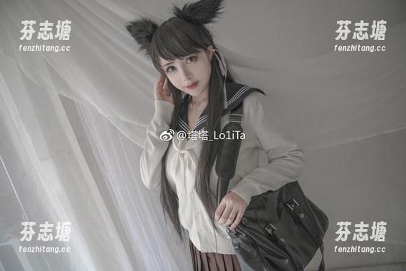 塔塔_Lo1iTa学姐合集：谁说学姐不能养眼？来看我反转你们的观念！