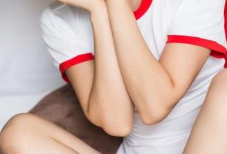 头条女神 – 筱慧和她那性感的红色连身短裙，写真内容绝对足够让你的壁纸舞动起来