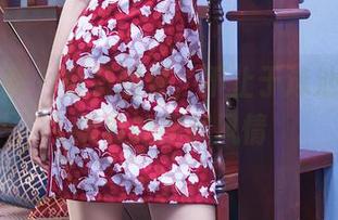 头条女神 – 免费图集，不止于泳池——莫晓希的别样风情