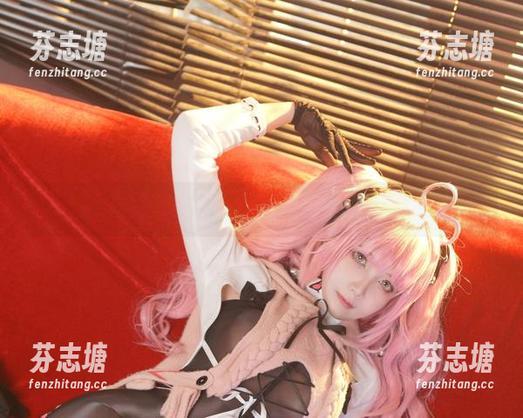 被小和甜酒的美图迷住，恶魔再也掩饰不住！