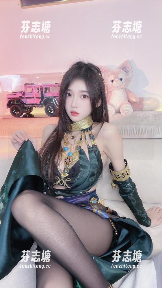 海边的小小奶瓶儿：COS的自由随心而动，下载趁热！