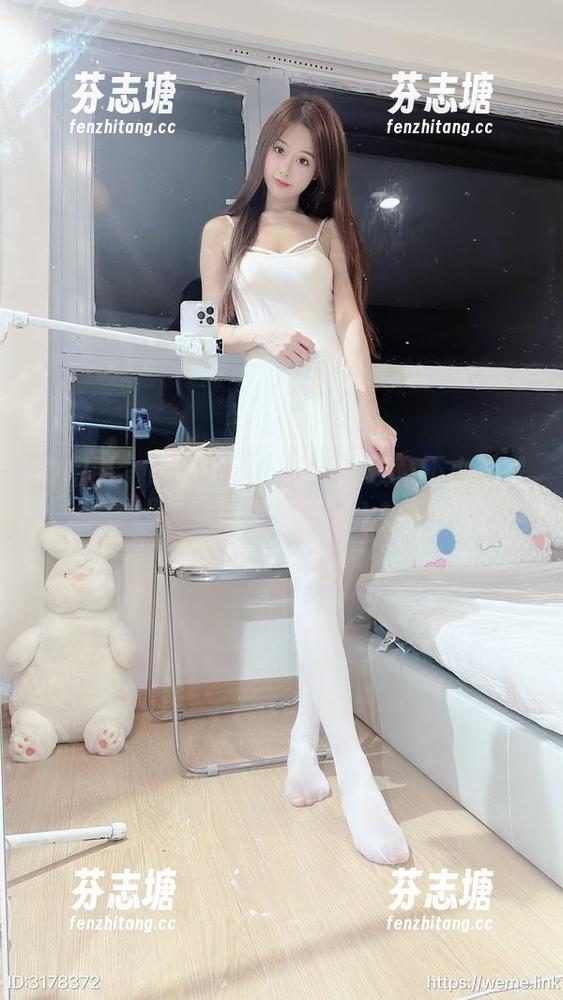 小萌子 微密圈 - 小萌子美足写真:唉,不小心就是一场“脚”迷之旅