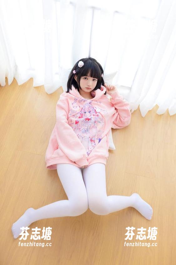 少女秩序 - 原图上线，小鱼的甜心真香，连鱼都想跟着她跳舞！