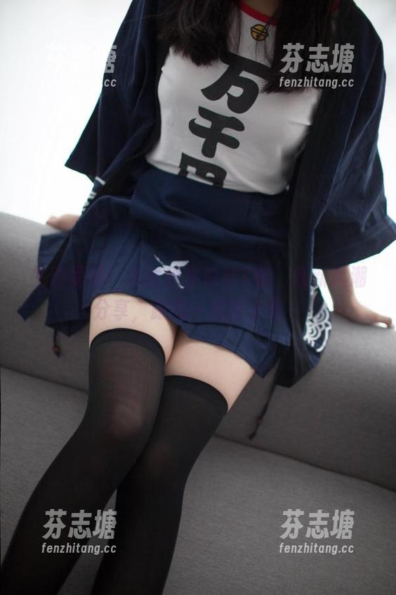 生动呈现！少女秩序白丝T恤，最新风潮分享，跟我一起感受吧～
