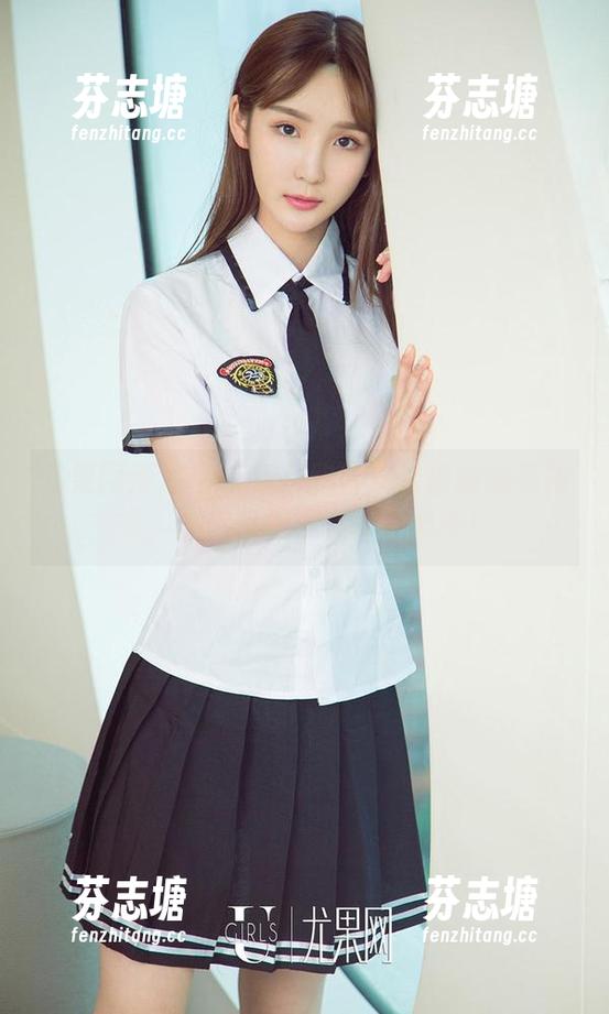 尤果网爱尤物 - 免费欣赏李希瑶的油亮图集，仿佛阳光洒在你的心头！