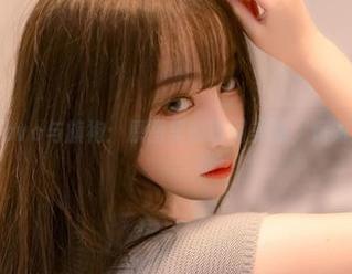 尤猫醒醒ovo与旗袍：原图里的瞬间美感，竟如此抓人！