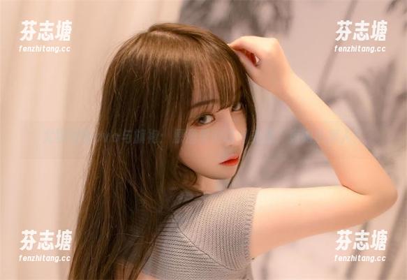 尤猫醒醒ovo与旗袍：原图里的瞬间美感，竟如此抓人！