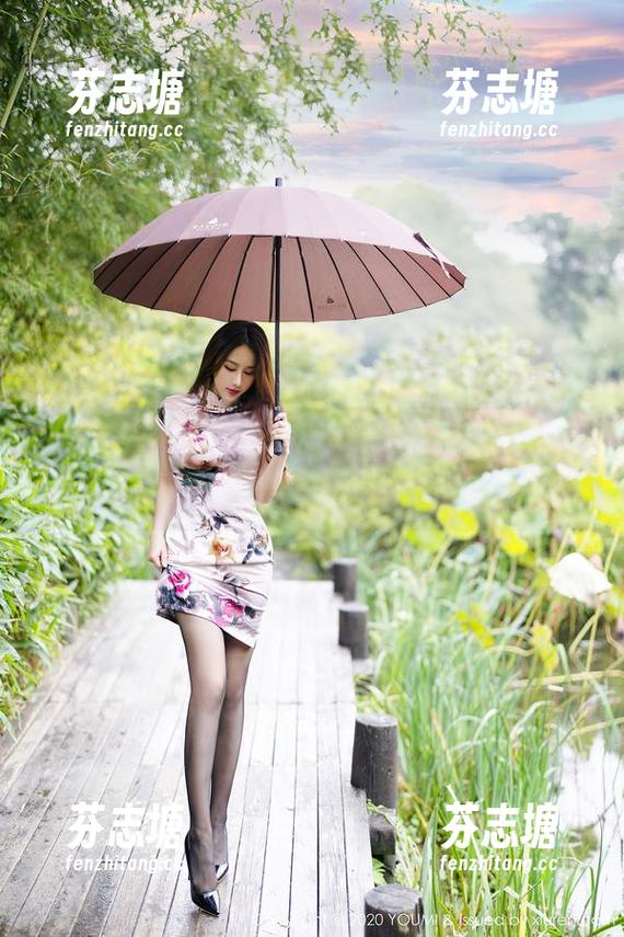 尤蜜荟 - 给你点私密感，姝姝妹妹的浴缸高清作品集，水中有戏！