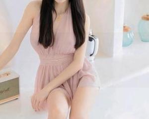 尤蜜荟 – 变身肉丝达人：田冰冰的私拍美图让人眼前一亮！