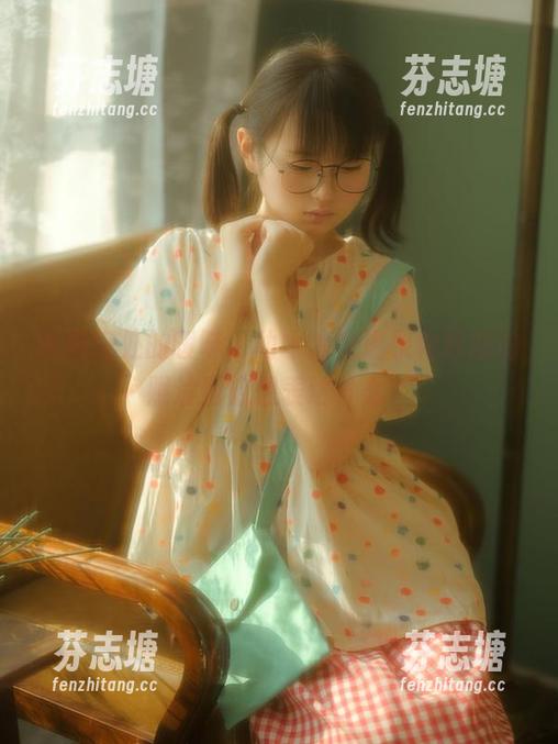 幼水铃衣 恰到好处的暧昧,幼水铃衣温泉体操服的照片到底想表达什么?