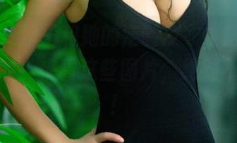 推女郎 – 沙子和她的定制皮衣，搭配得宛如天生的！来看这些图片，绝对不会后悔！