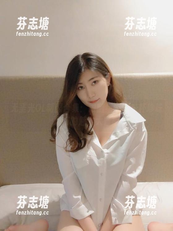 星澜想来杯珍珠奶茶 无圣光OL制服合集:跟随星澜想来杯珍珠奶茶的魅力大冒险