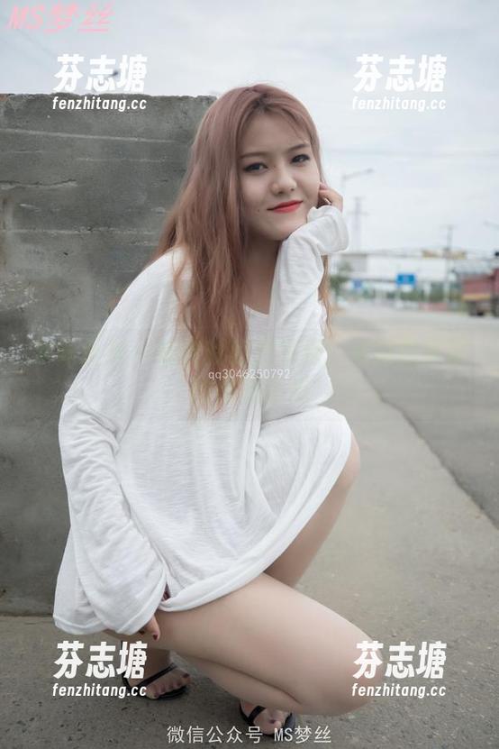 梦丝女神 - 晓晓的秘密壁纸：点亮你屏幕的隐秘诱惑