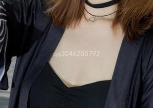 梦丝女神 – 雪馨长腿图片:透视光影下的腿,和我在一起太暖了