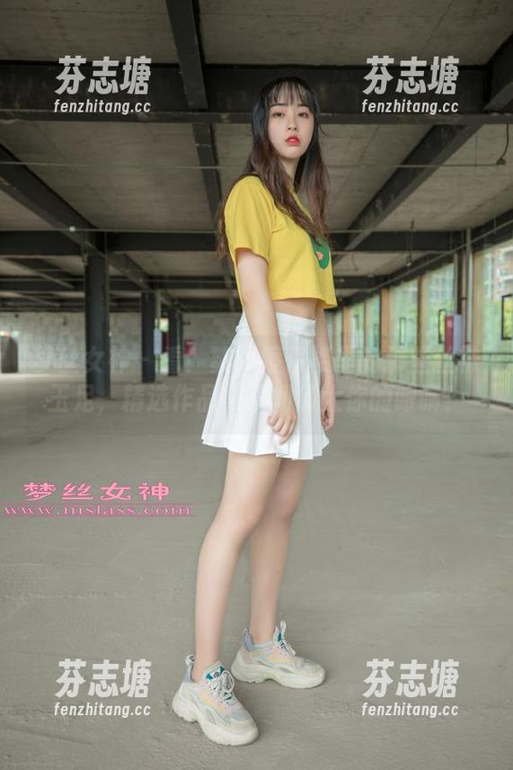 梦丝女神-魏婷婷 梦丝女神 - 看!魏婷婷宿楼里的那些丝袜玉足,精选作品集瞬间放大你的眼睛!