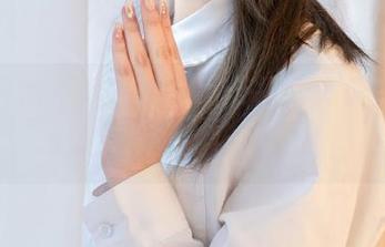 室内日常:梨瑾瑾的吊带裙写真集,未曝光的美丽,嗯,真巧!