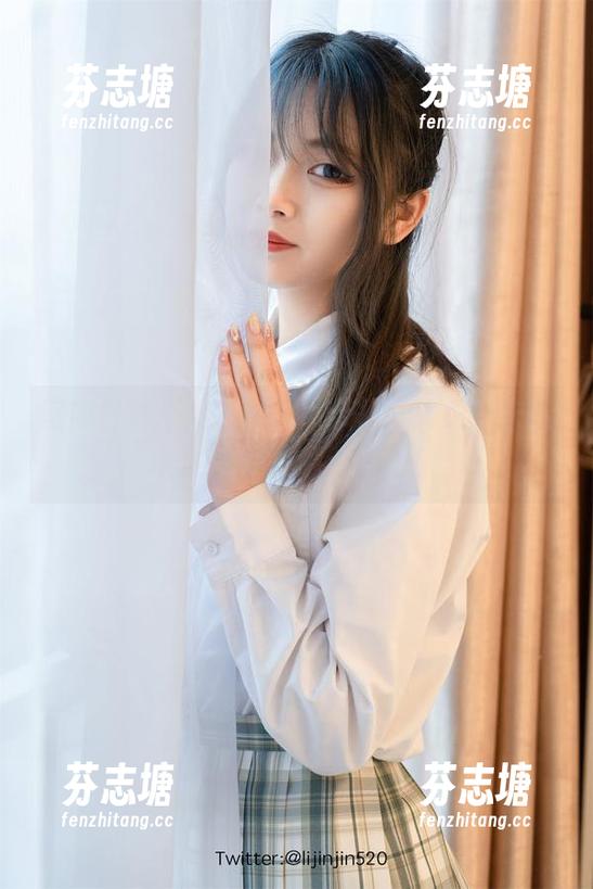 室内日常：梨瑾瑾的吊带裙写真集，未曝光的美丽，嗯，真巧！