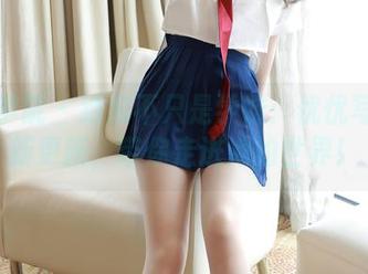 模范学院 – 绝对不只是学妹:优优写真集新更新,带你走进她的世界!